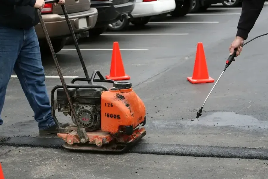 What To Expect During Asphalt Crack Repair Work in San Jose, CA What To Expect During Asphalt Crack Repair Work in San Jose, CA